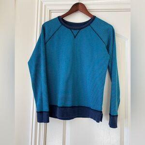 Lulu Lemon women's crew neck sweatshirt. Used. Size M. Reversible.  Some pilling
